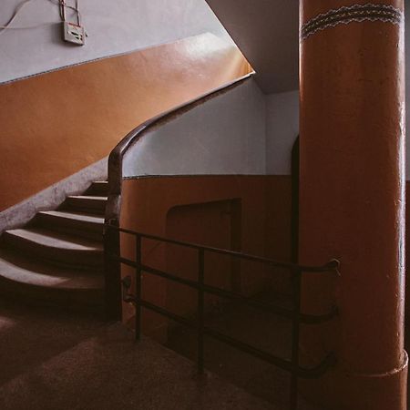 Подобово У Місті Львові На Вулиця Ференца Ліста 3 Біля Палацу Мистецтв Центр Exterior photo